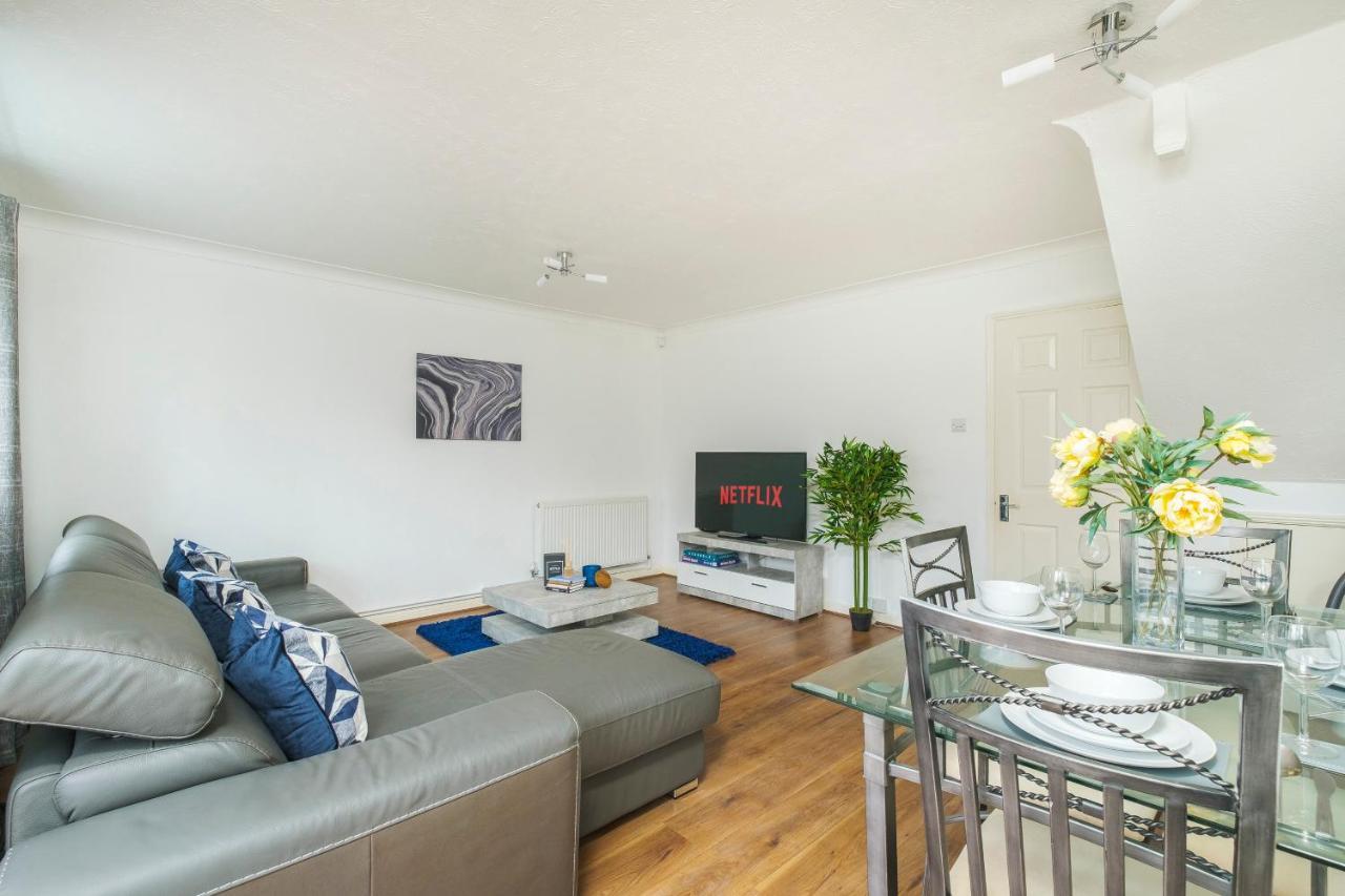 Beautiful 3 Bed House With Amazing Views In Dartford, Kent Appartement Buitenkant foto