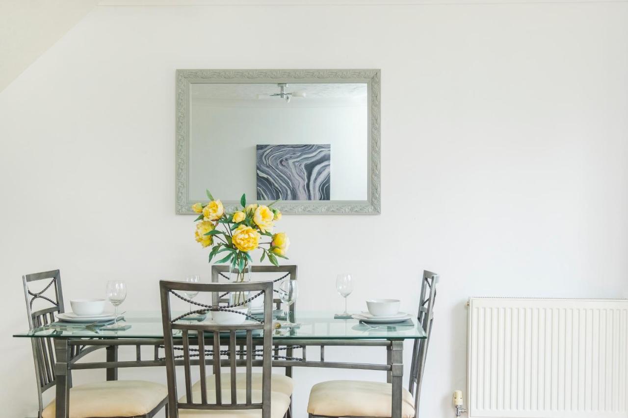 Beautiful 3 Bed House With Amazing Views In Dartford, Kent Appartement Buitenkant foto