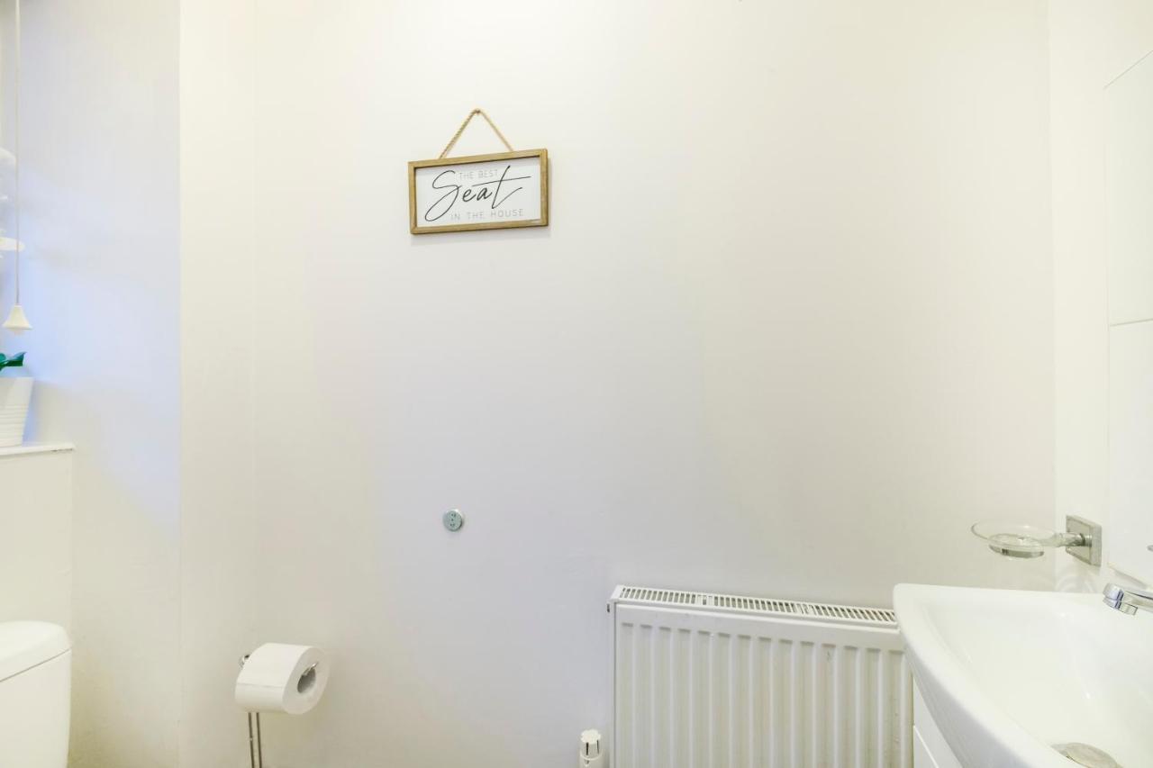Beautiful 3 Bed House With Amazing Views In Dartford, Kent Appartement Buitenkant foto