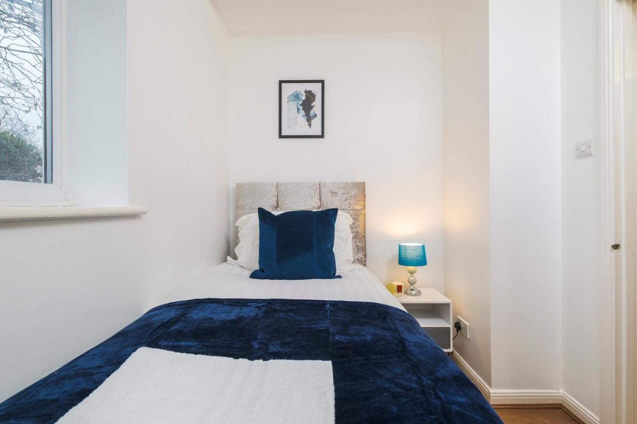 Beautiful 3 Bed House With Amazing Views In Dartford, Kent Appartement Buitenkant foto